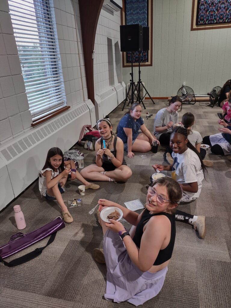 cf968512-53d0-43cb-b20f-4202c4c717ec-768x1024