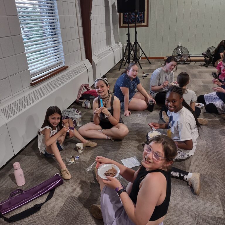 cf968512-53d0-43cb-b20f-4202c4c717ec-768x1024