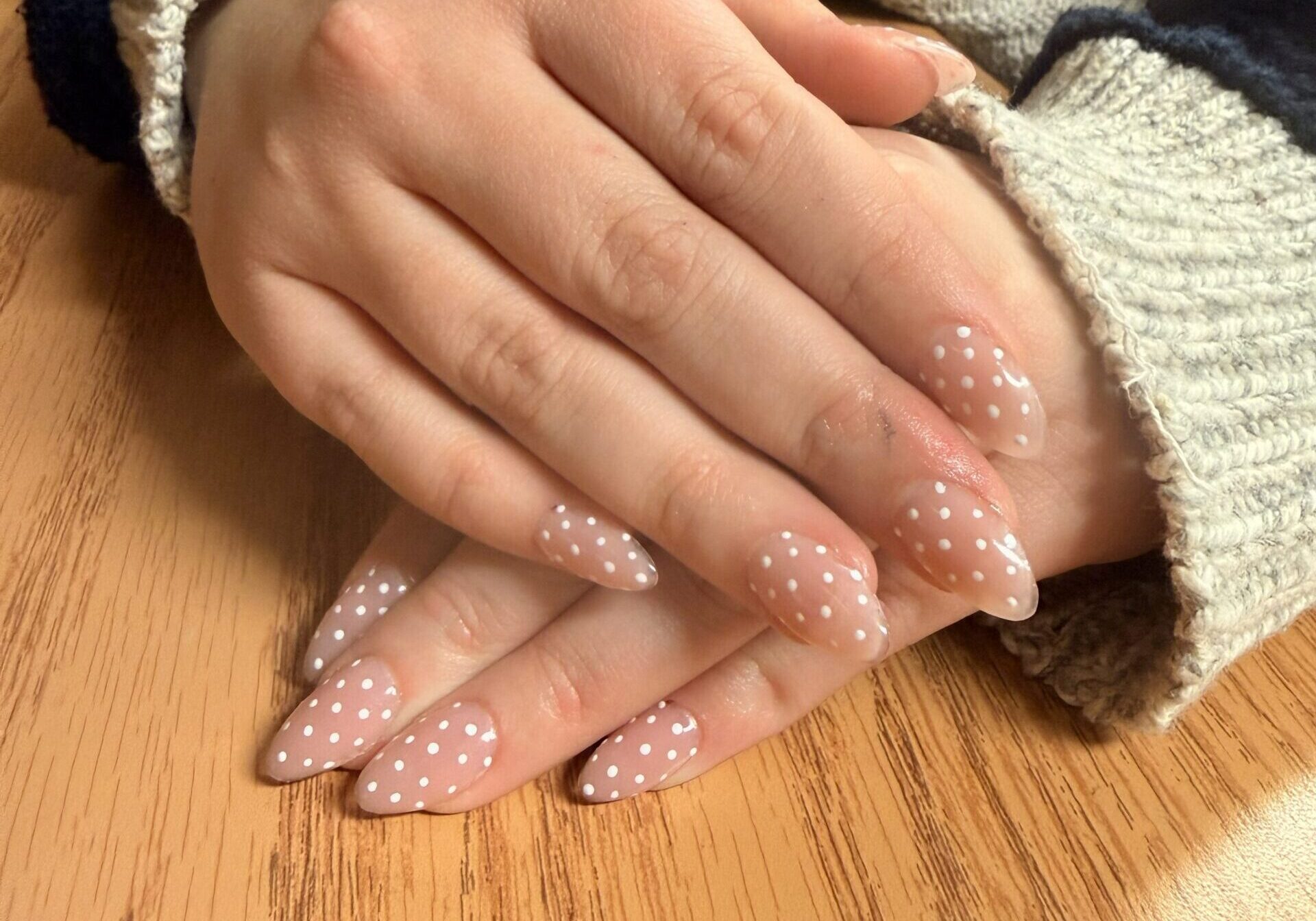 Nat's nude polka dot nails